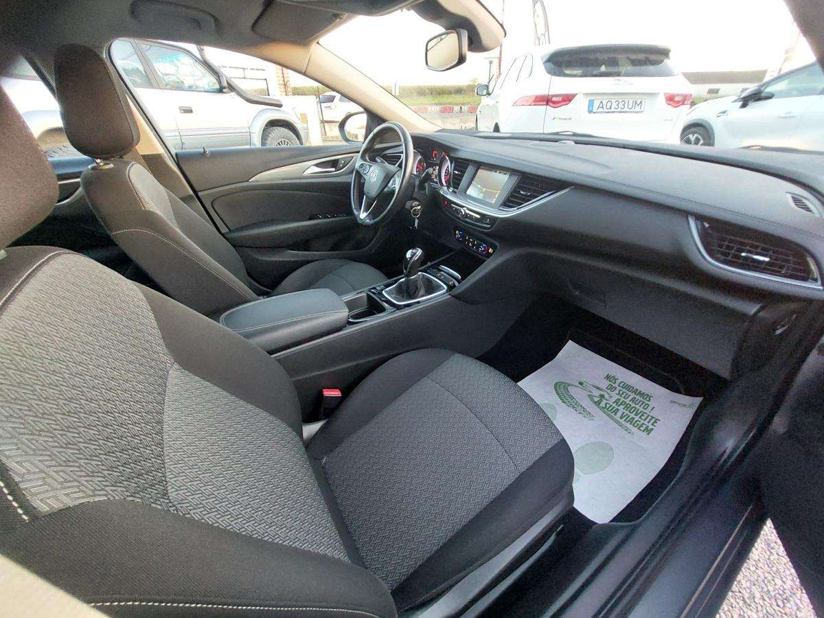 opel-insignia-sports-tourer-2020-diesel-1598cc