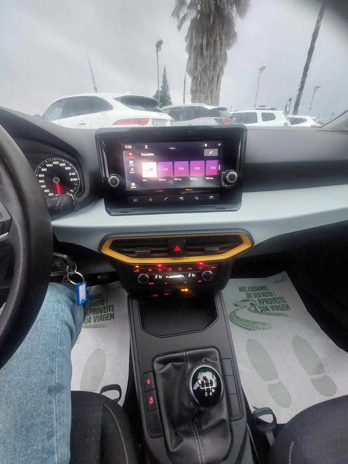 seat-ibiza-2022-gasolina-999cc