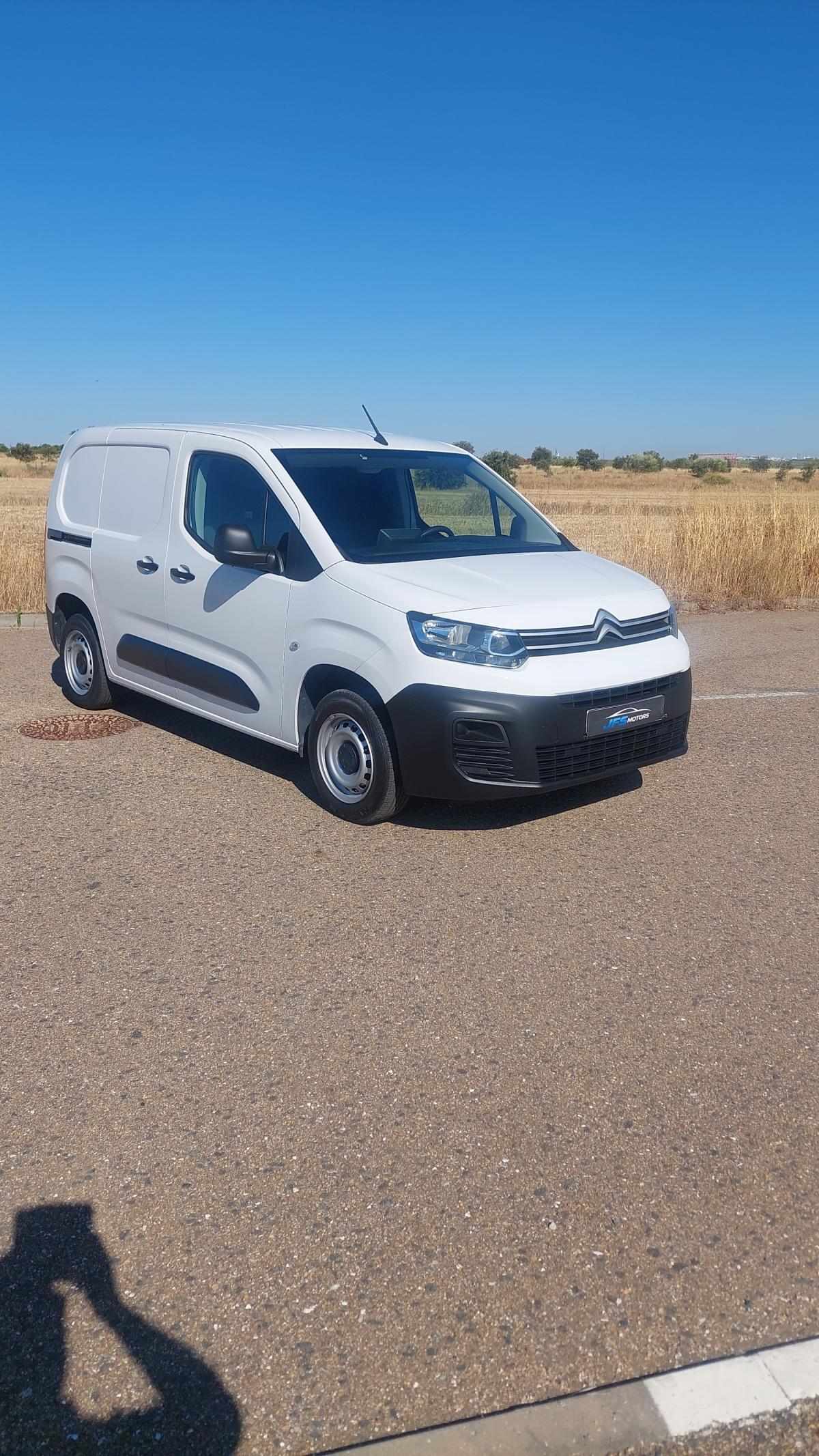 citroen-berlingo-2023-diesel-1499cc