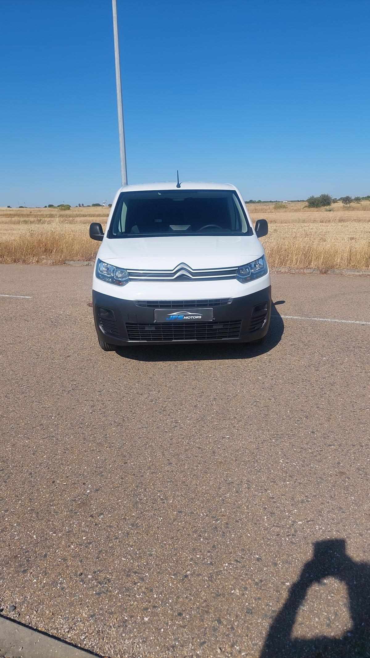 citroen-berlingo-2023-diesel-1499cc