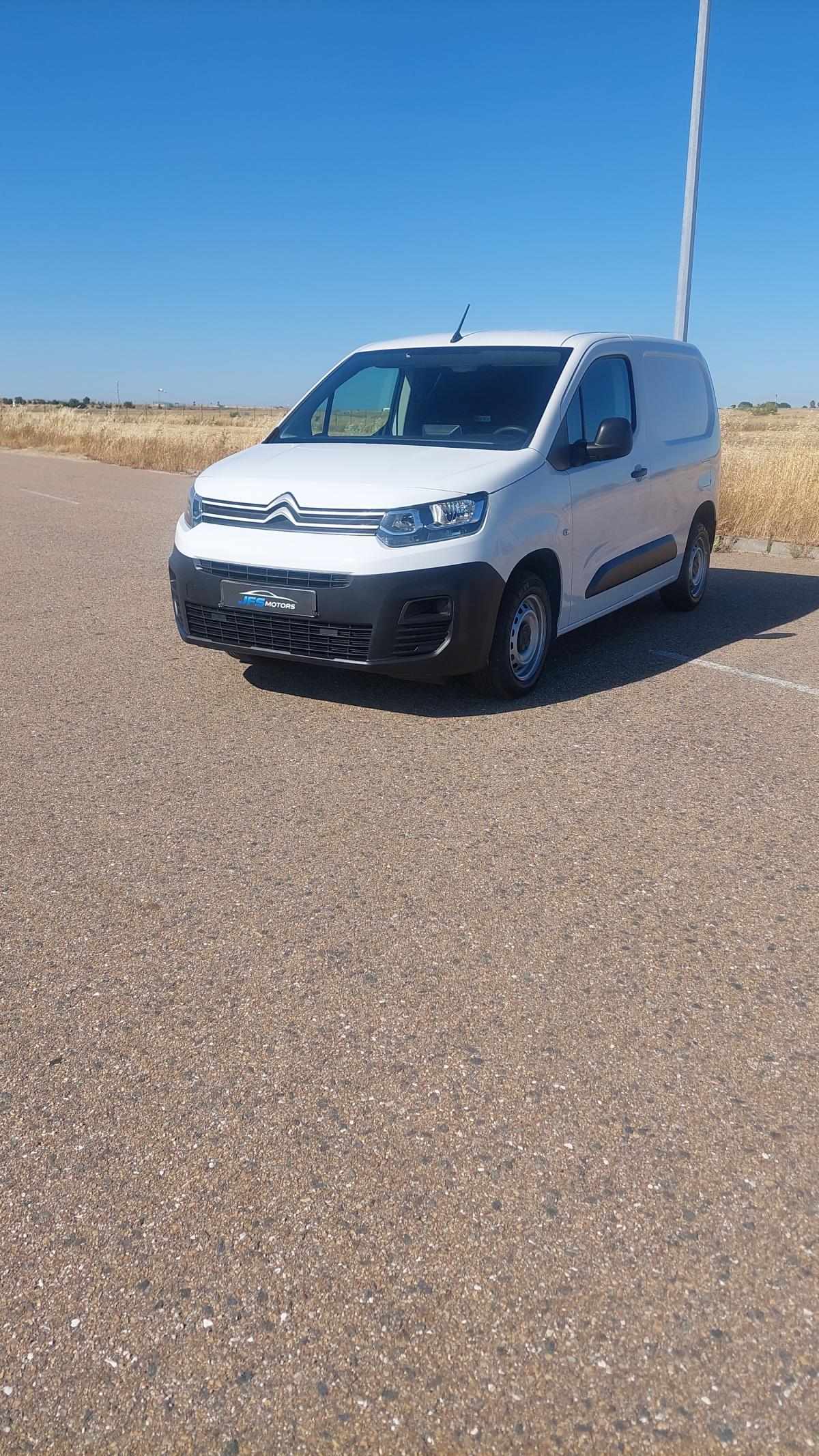 citroen-berlingo-2023-diesel-1499cc