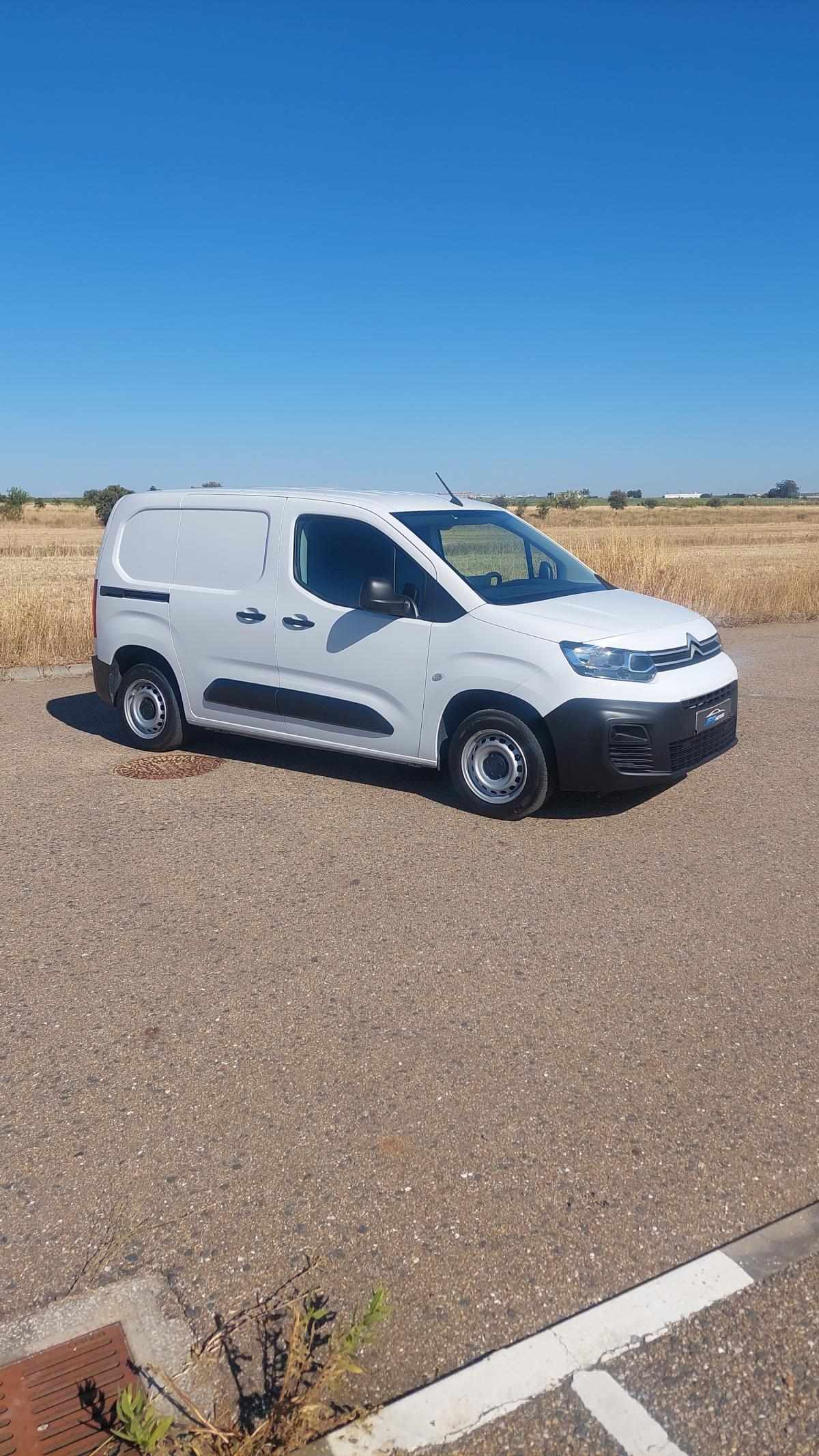 citroen-berlingo-2023-diesel-1499cc