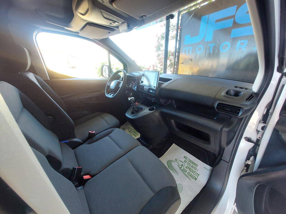 citroen-berlingo-2023-diesel-1499cc
