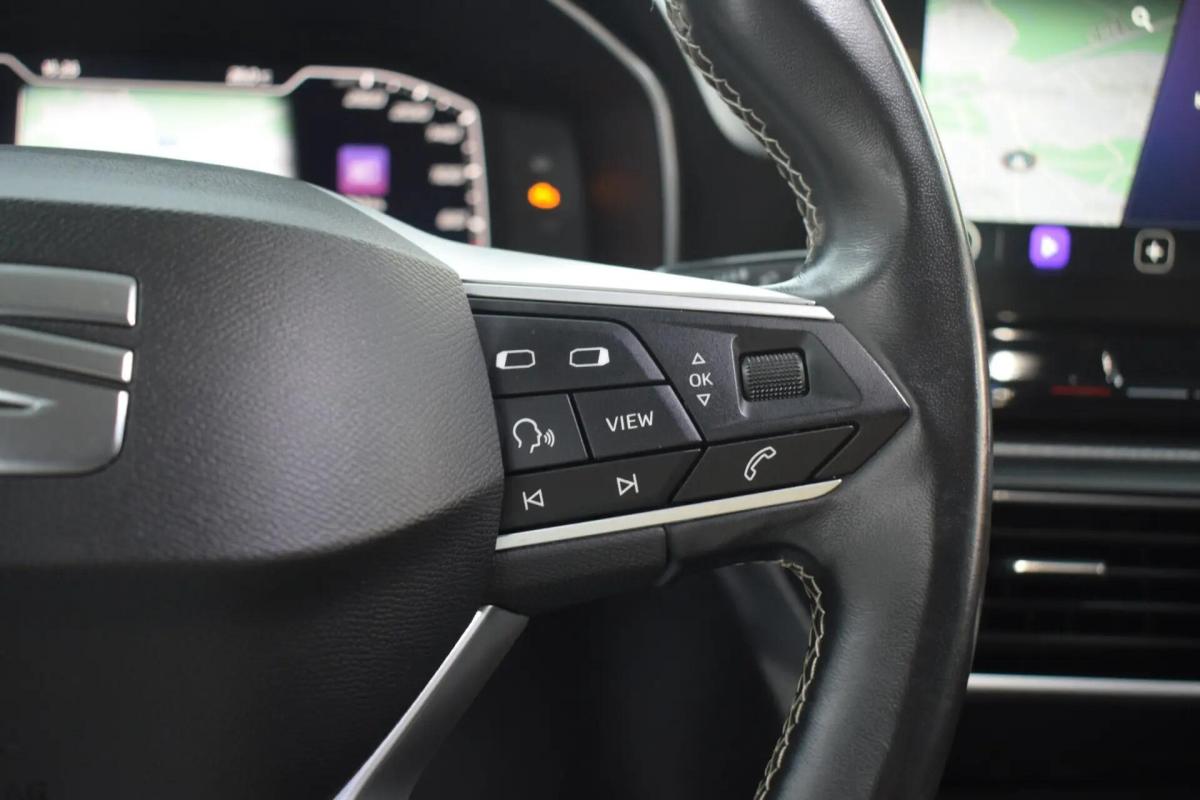 seat-leon-2023-diesel-1998cc