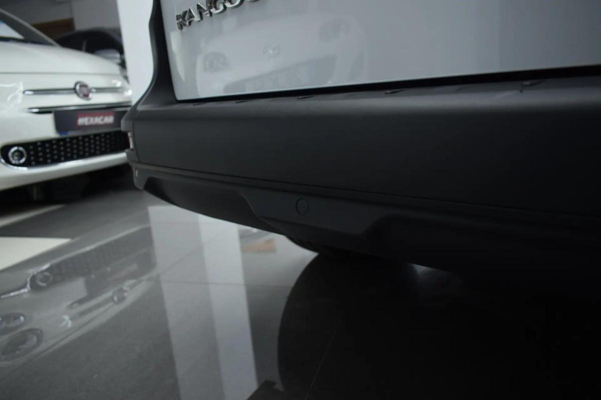 renault-kangoo-2025-diesel-1461cc
