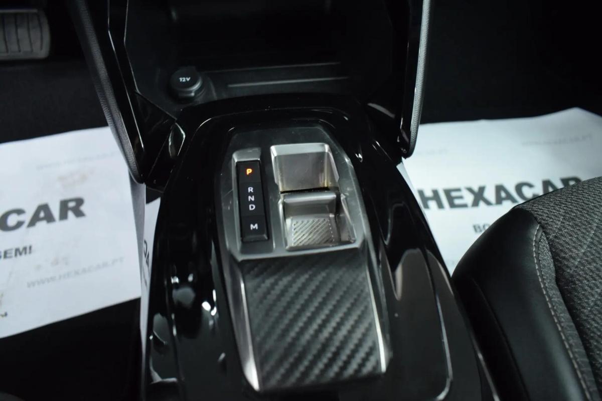 peugeot-2008-2024-gasolina-1199cc
