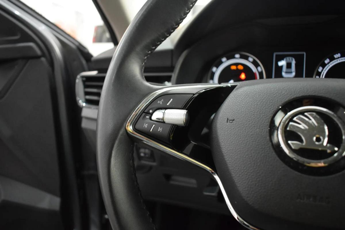 skoda-kamiq-2024-gasolina-999cc