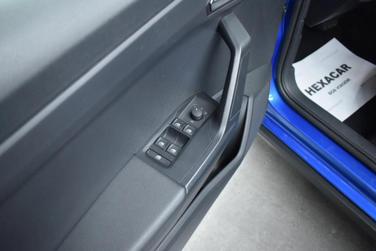 seat-arona-2024-gasolina-999cc