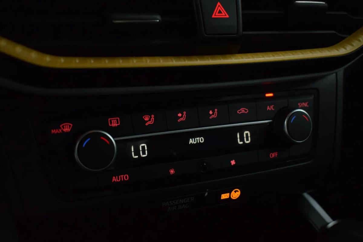 seat-arona-2024-gasolina-999cc