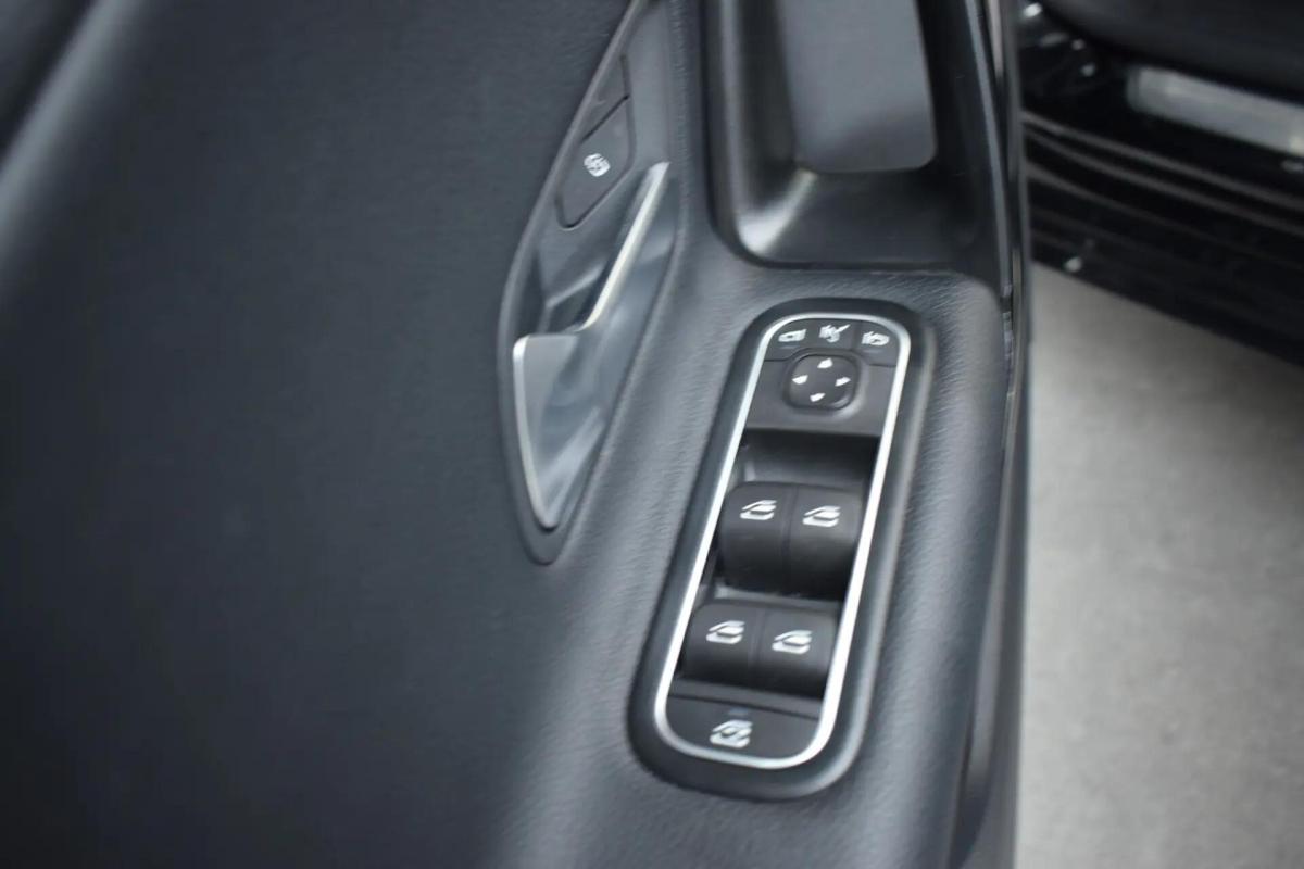 mercedes-benz-classe-a-a-160-2020-gasolina-1332cc