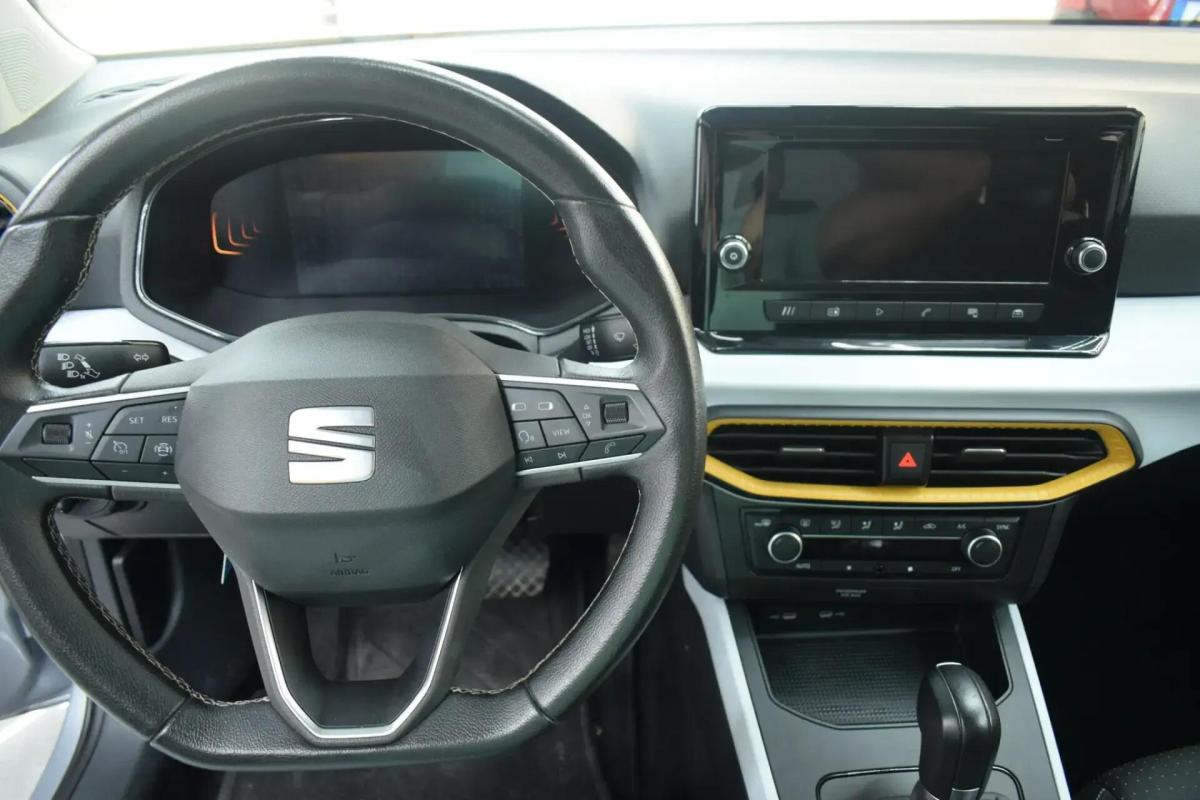seat-arona-2024-gasolina-999cc