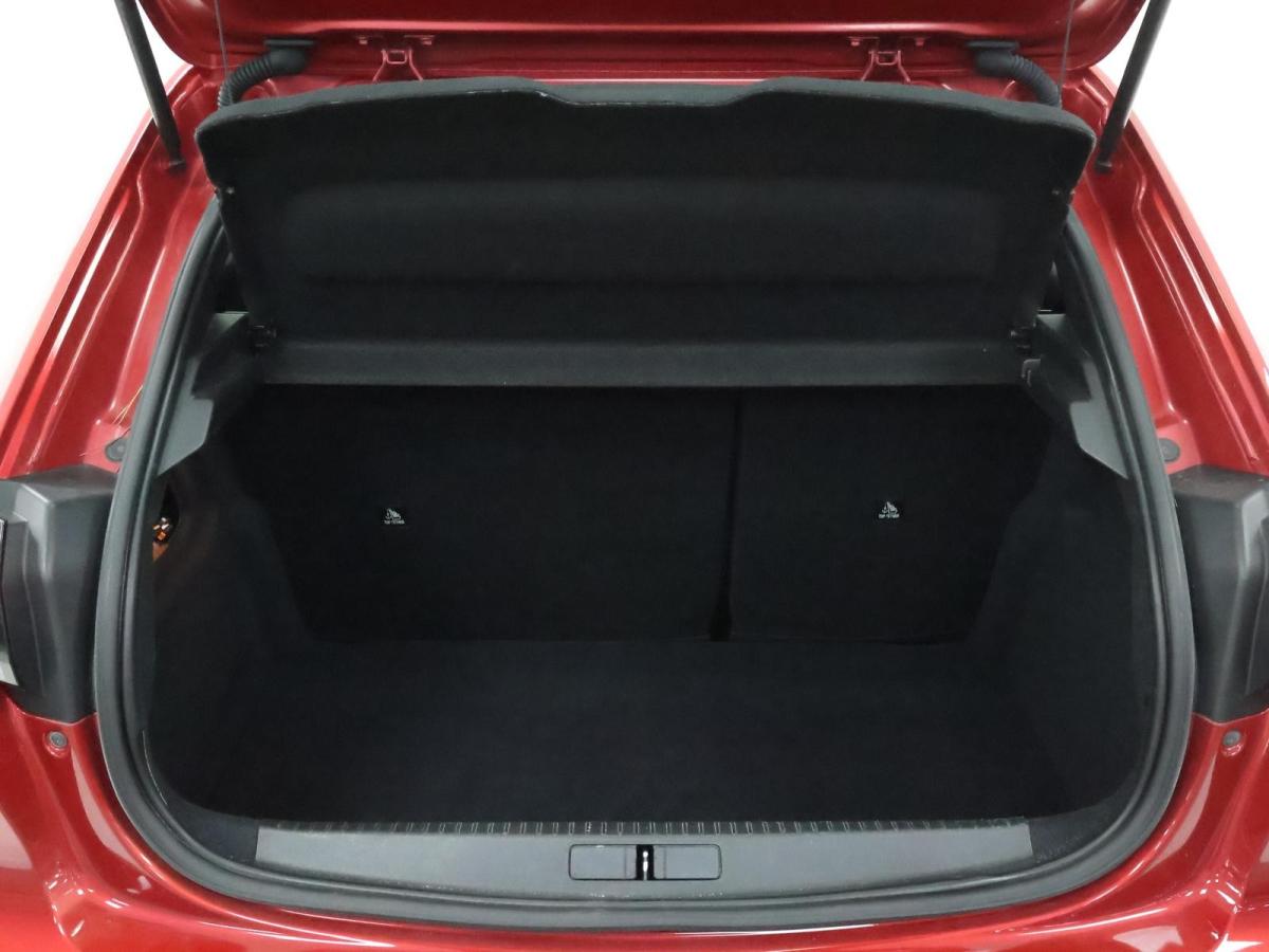 peugeot-208-2022-gasolina-1199cc