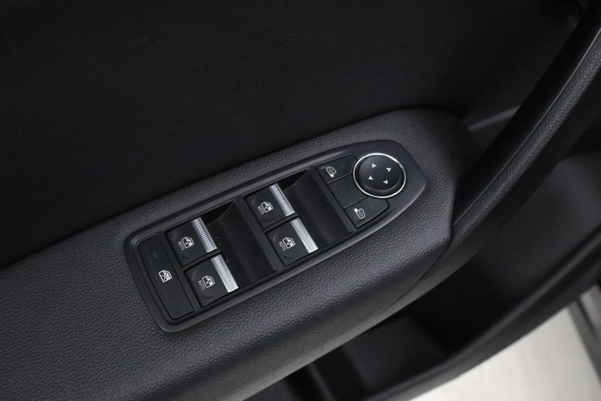 renault-captur-2023-gasolina-999cc