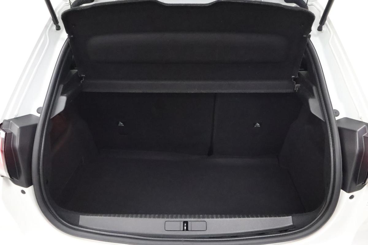 peugeot-208-2022-gasolina-1199cc