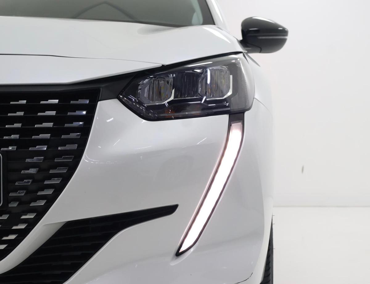 peugeot-208-2022-gasolina-1199cc