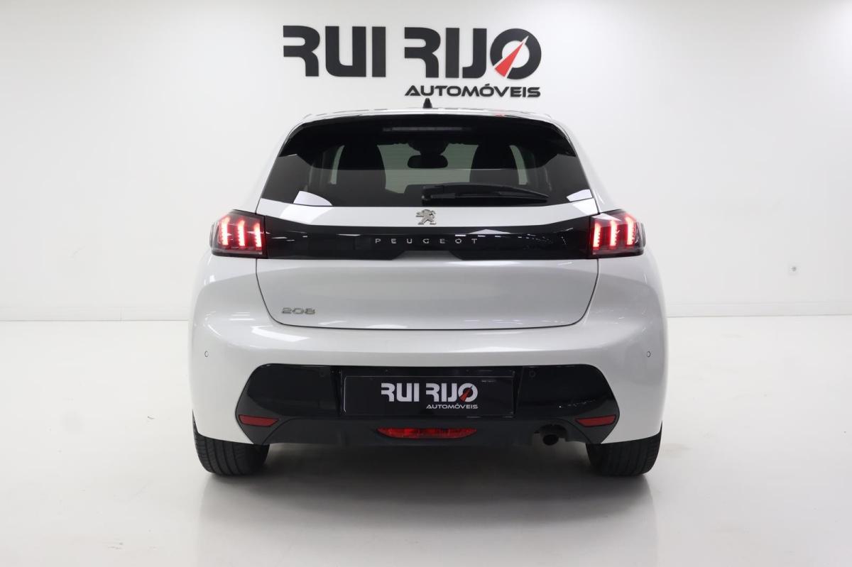 peugeot-208-2022-gasolina-1199cc