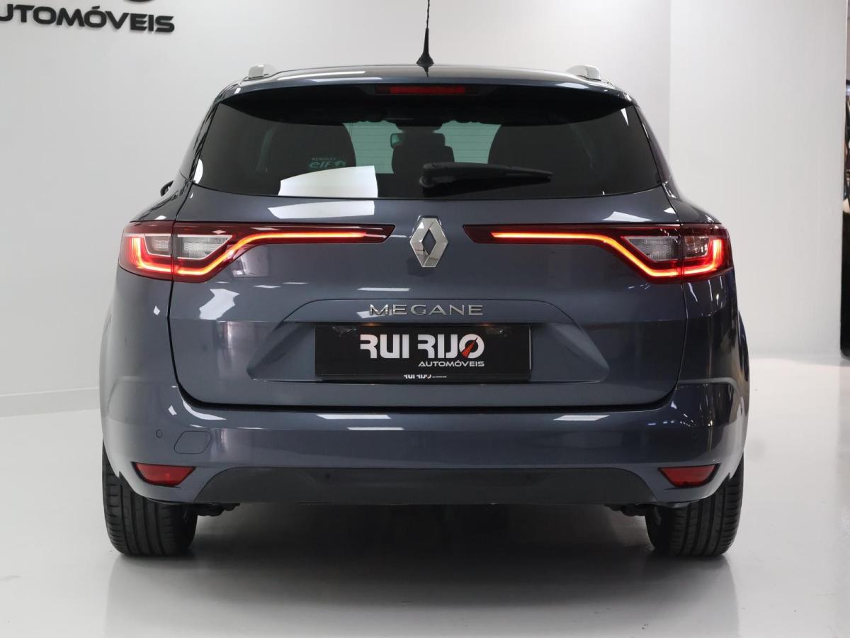 renault-megane-sport-tourer-2021-diesel-1461cc