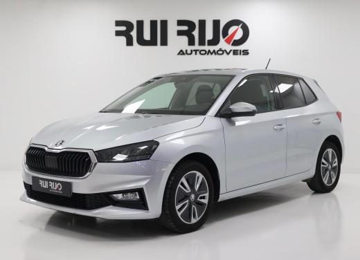 skoda-fabia-2023-gasolina-999cc