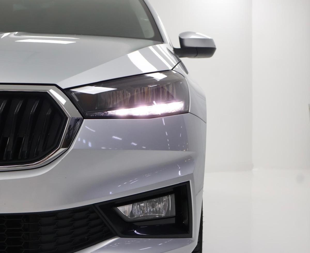skoda-fabia-2023-gasolina-999cc