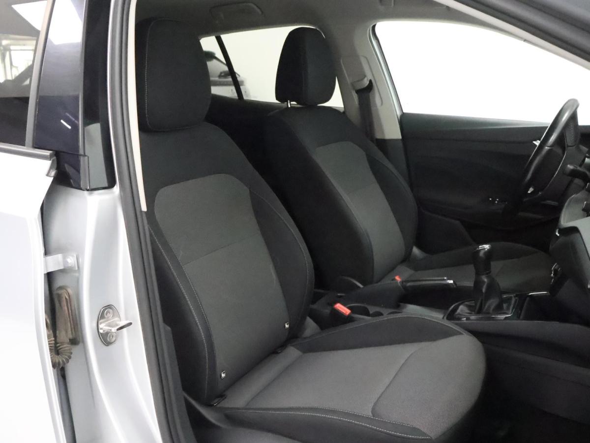 skoda-fabia-2023-gasolina-999cc