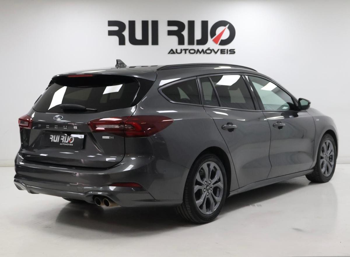 ford-focus-sw-2023-gasolina-998cc