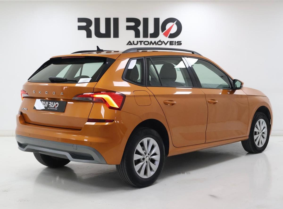 skoda-kamiq-2022-gasolina-999cc