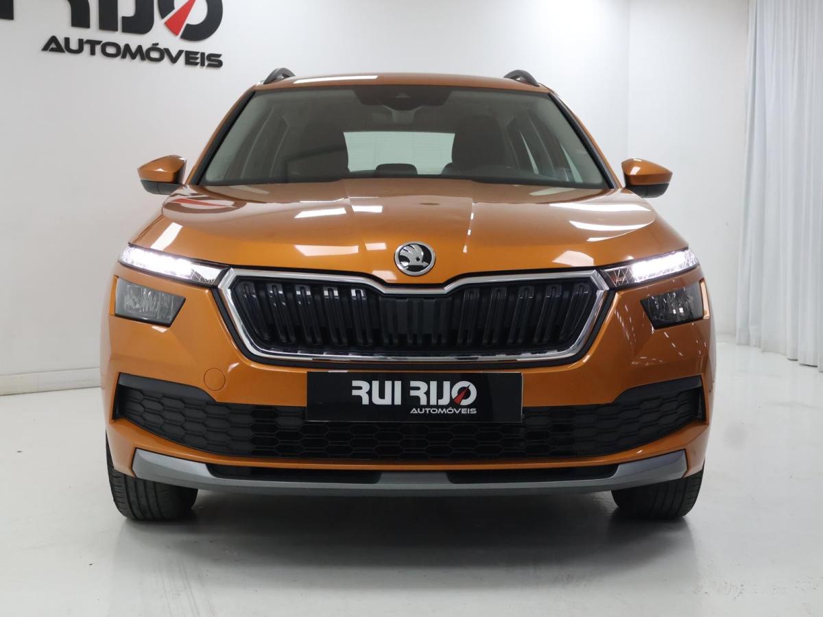 skoda-kamiq-2022-gasolina-999cc