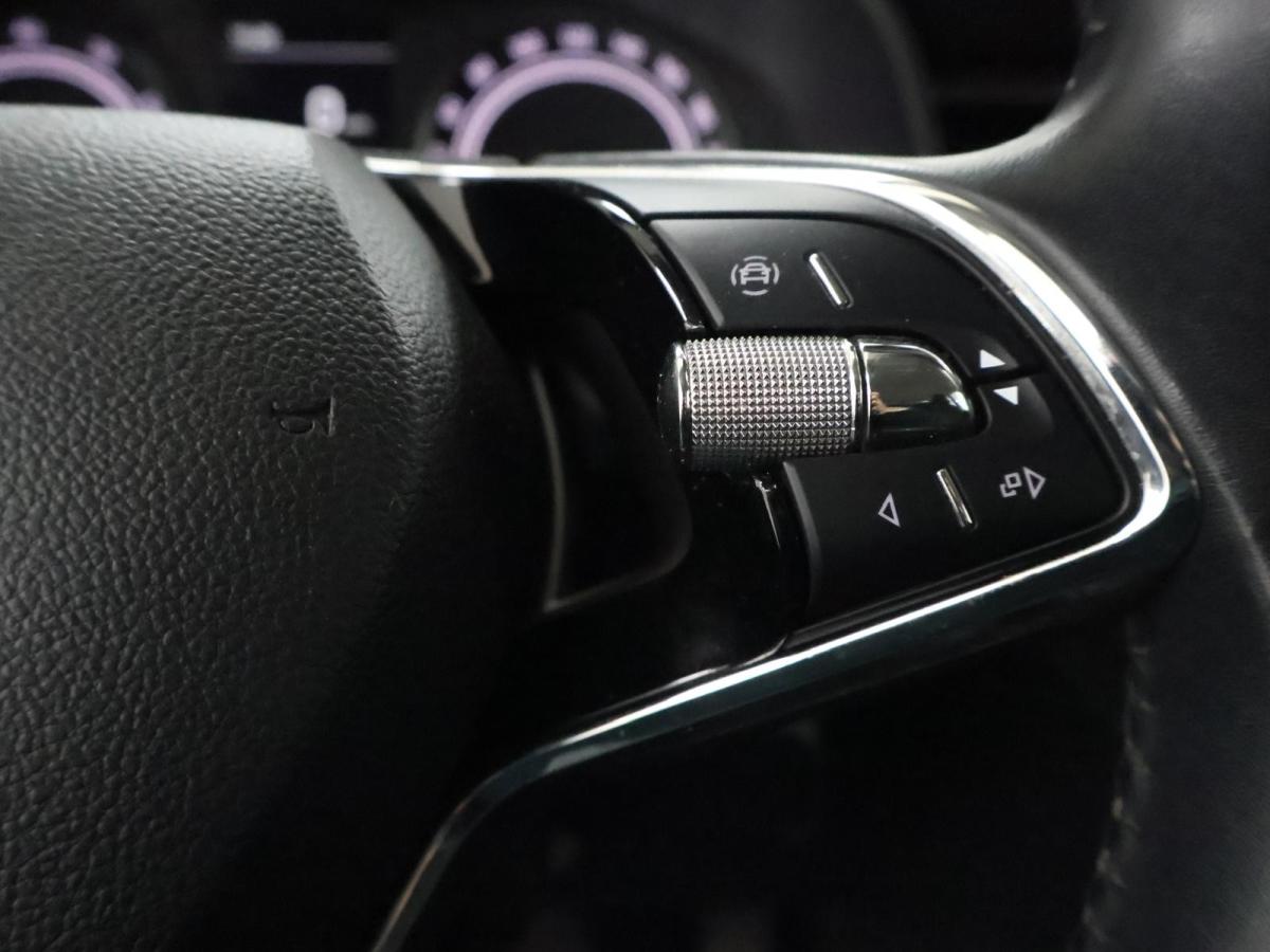 skoda-kamiq-2022-gasolina-999cc