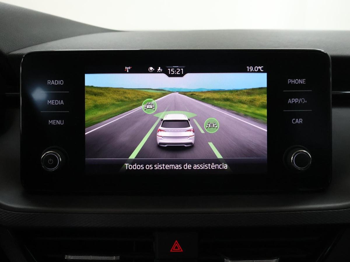 skoda-kamiq-2022-gasolina-999cc