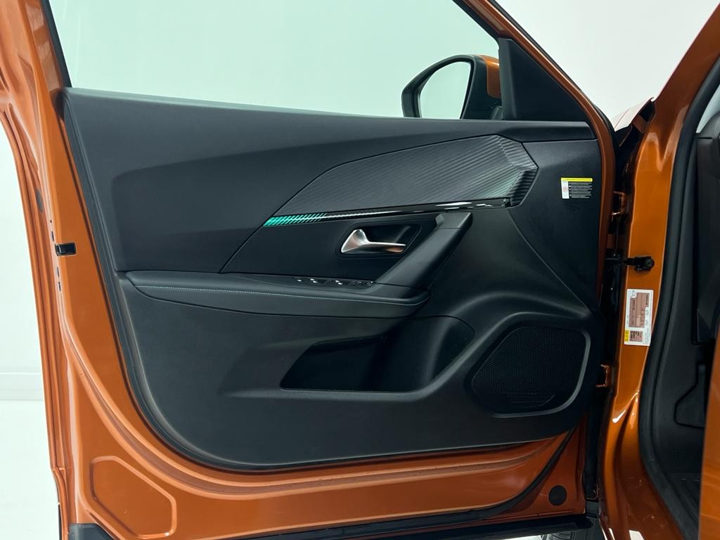 peugeot-2008-2022-gasolina-1199cc