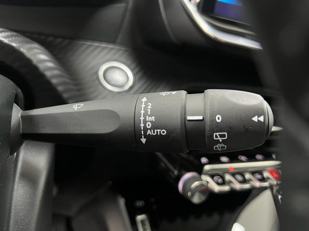 peugeot-2008-2022-gasolina-1199cc