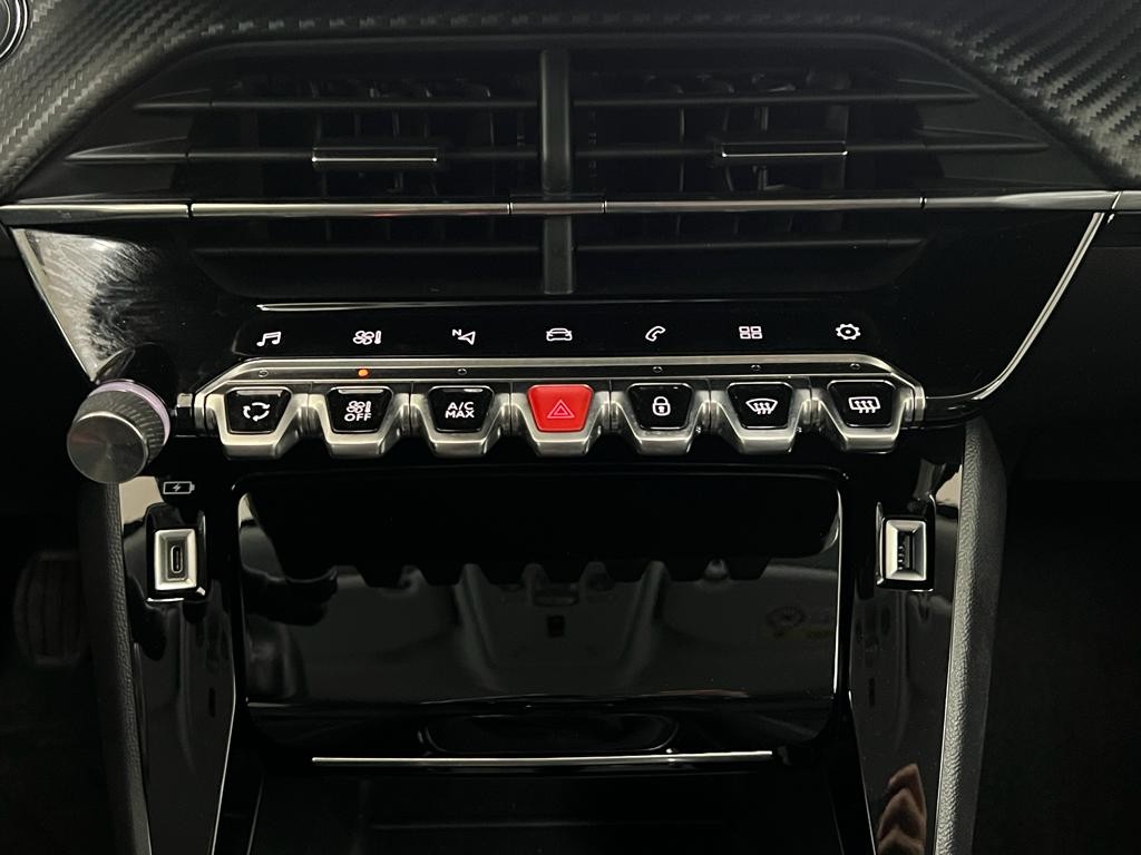 peugeot-2008-2022-gasolina-1199cc
