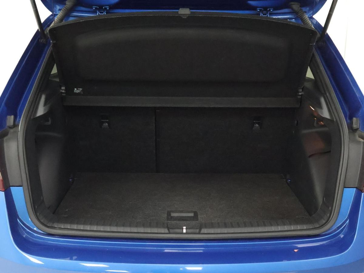 skoda-fabia-2022-gasolina-999cc