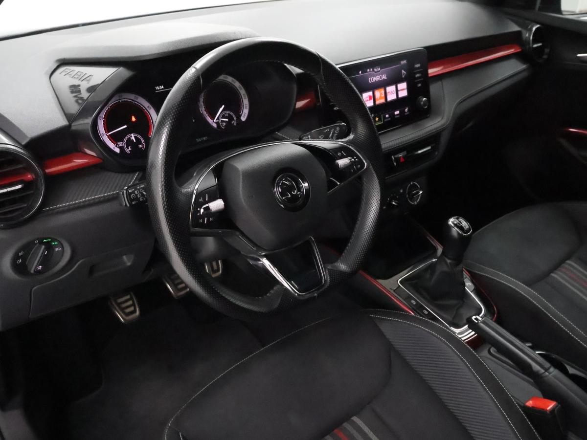 skoda-fabia-2022-gasolina-999cc