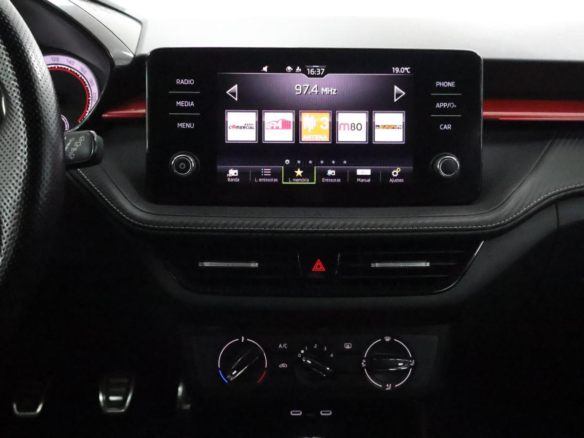 skoda-fabia-2022-gasolina-999cc