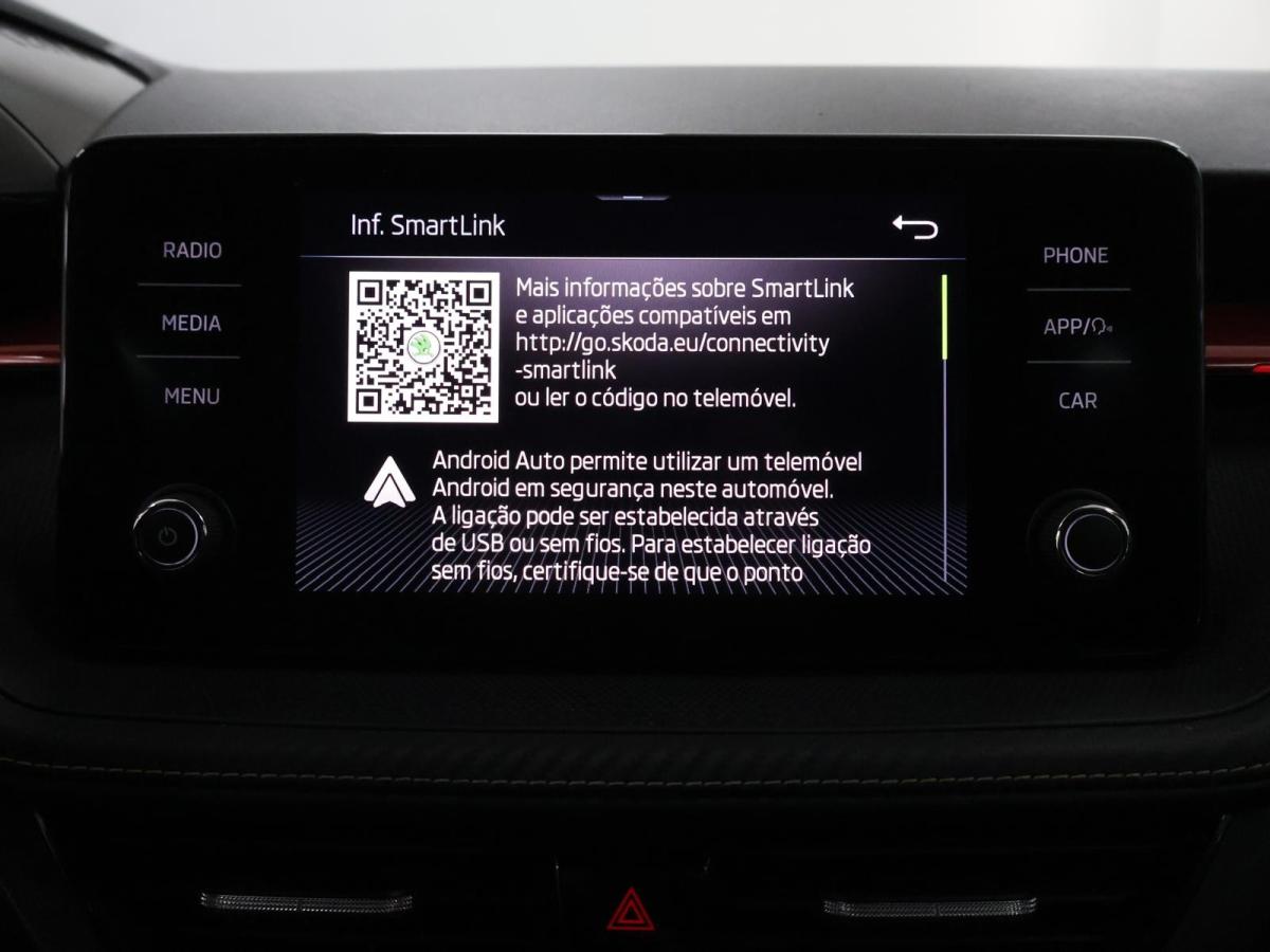 skoda-fabia-2022-gasolina-999cc