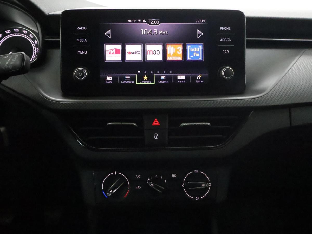 skoda-scala-2023-gasolina-999cc