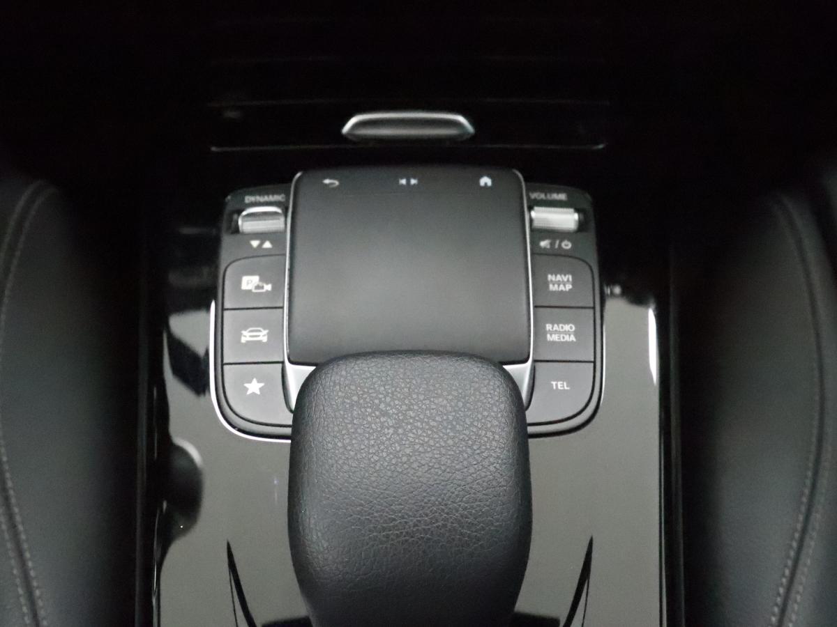 mercedes-benz-classe-a-2021-hibrido-a-gasolina-1332cc