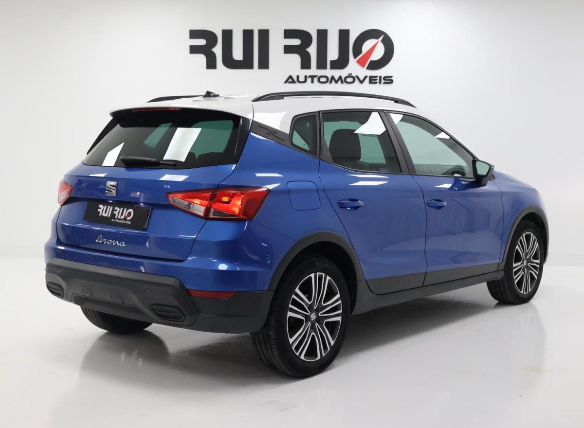 seat-arona-2023-gasolina-999cc