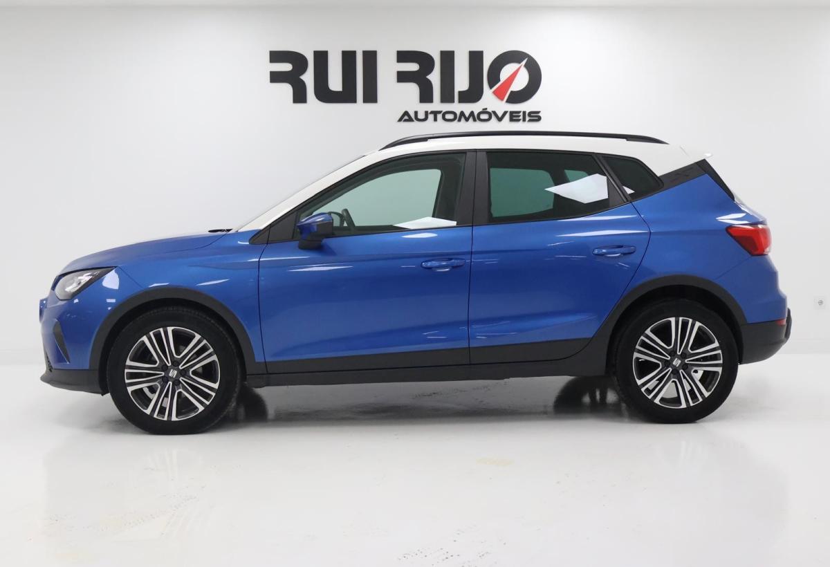 seat-arona-2023-gasolina-999cc