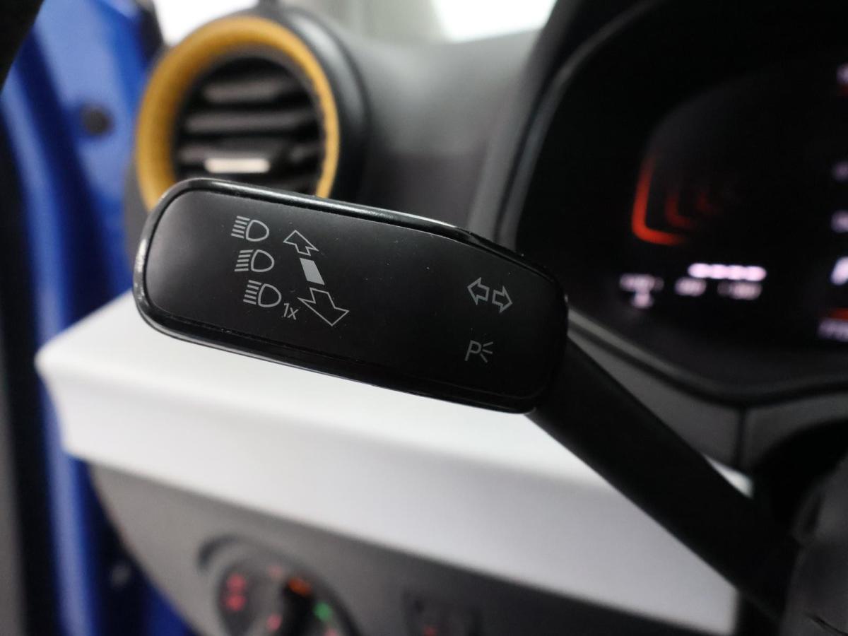 seat-arona-2023-gasolina-999cc
