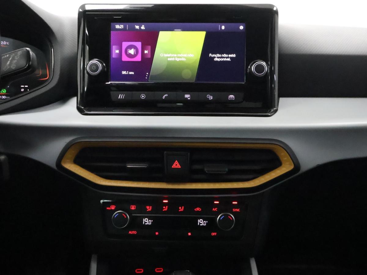 seat-arona-2023-gasolina-999cc