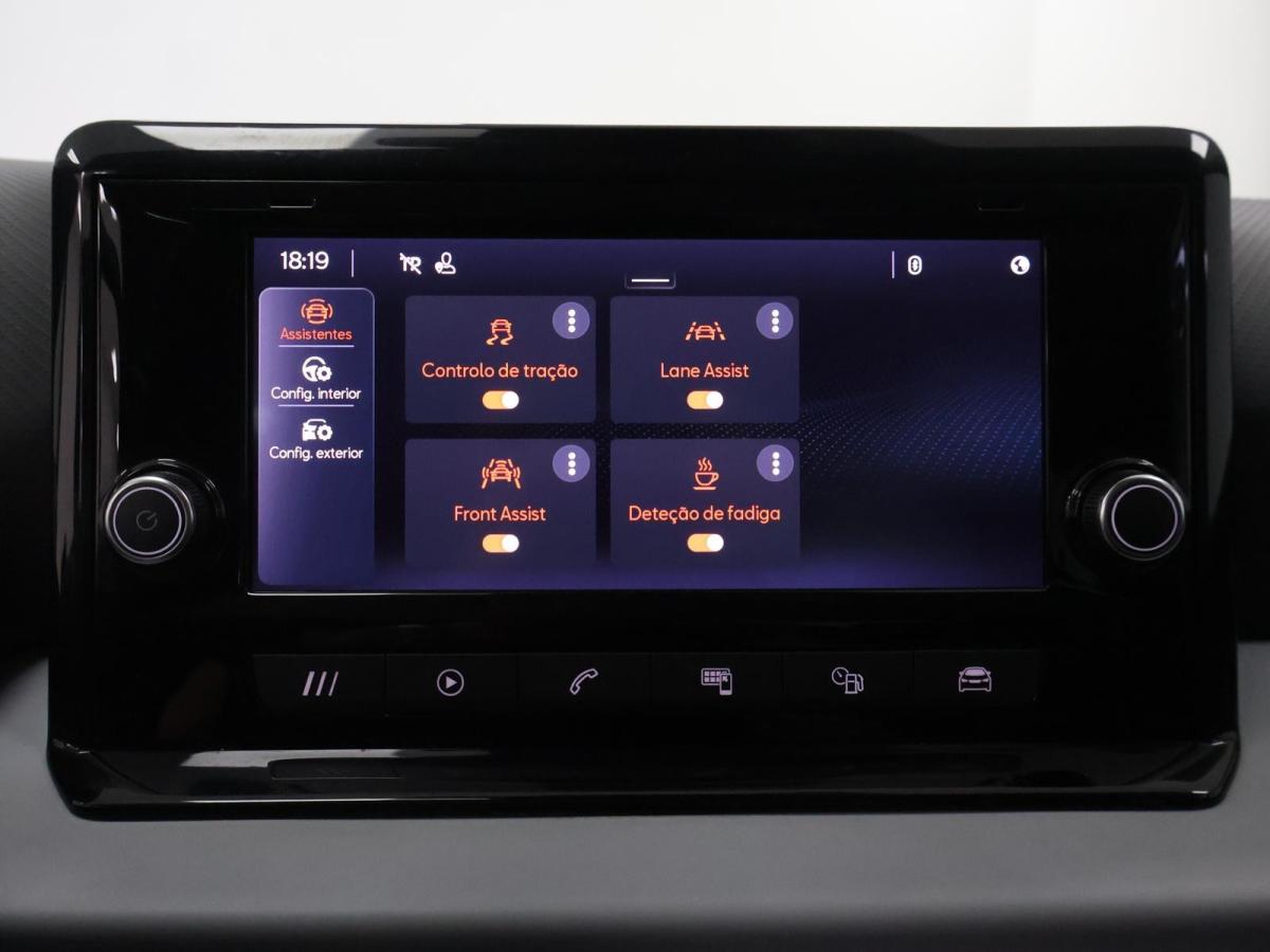seat-arona-2023-gasolina-999cc