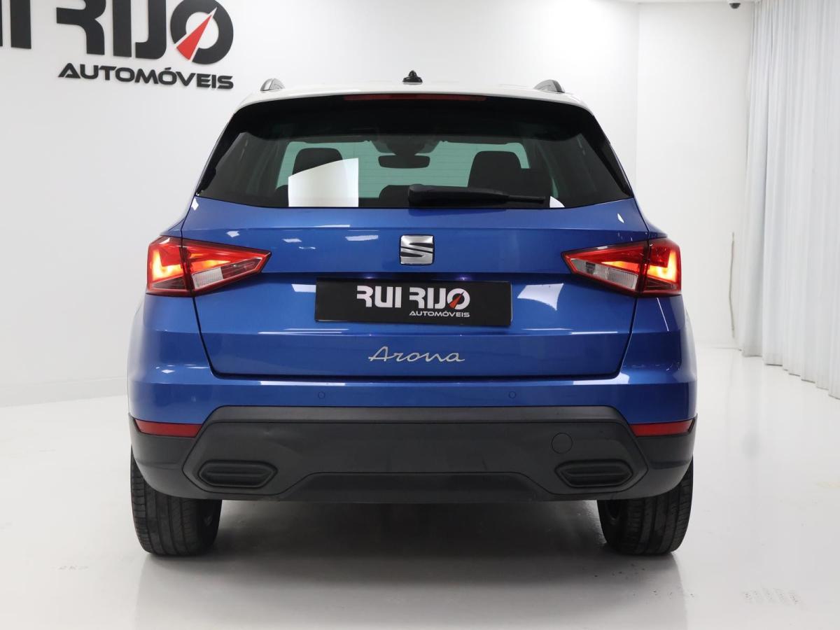 seat-arona-2023-gasolina-999cc