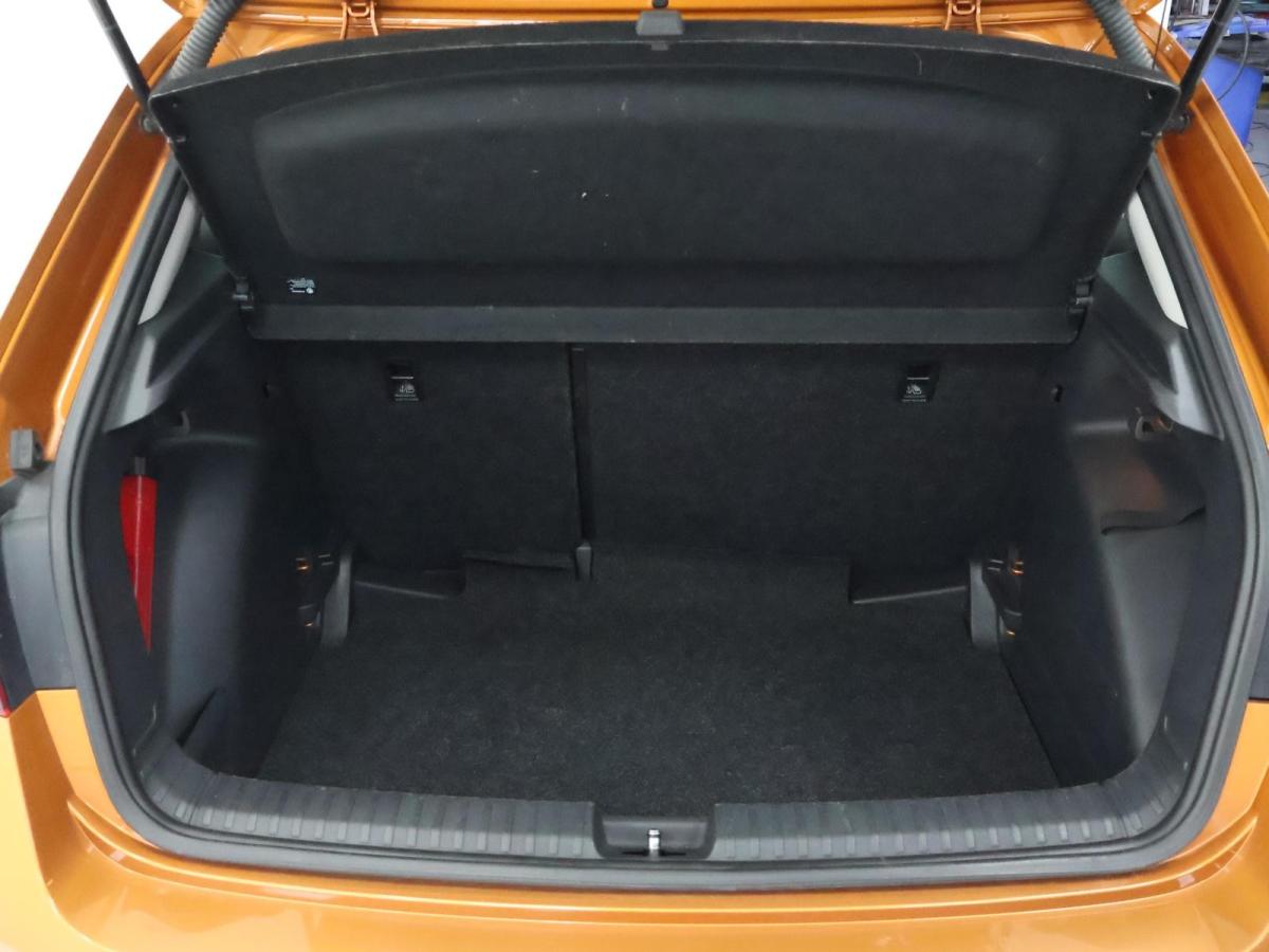 skoda-fabia-2023-gasolina-999cc