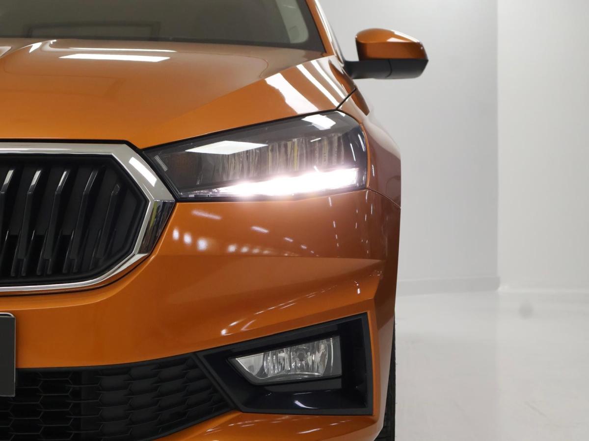 skoda-fabia-2023-gasolina-999cc