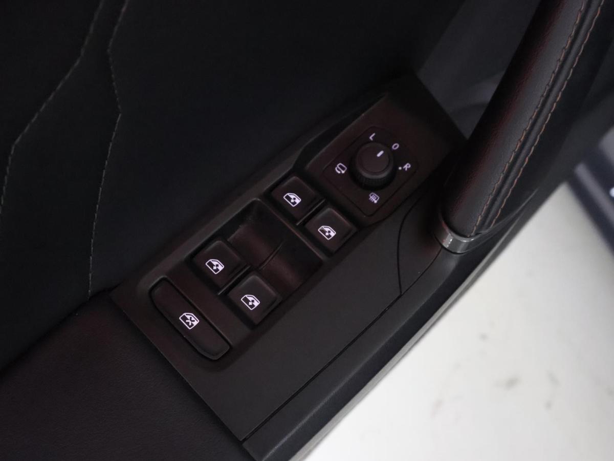 cupra-leon-sportstourer-2024-gasolina-1498cc