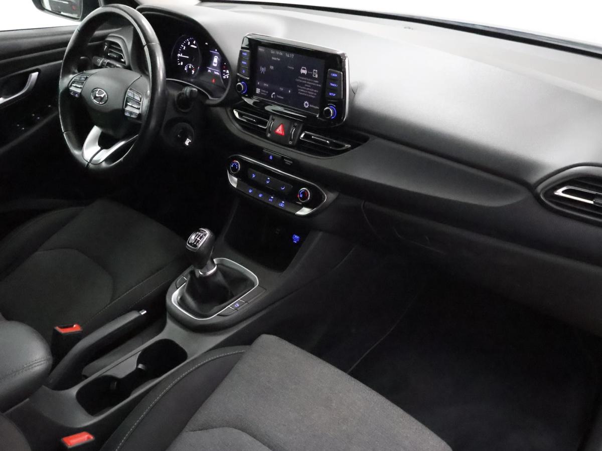 hyundai-i30-sw-2022-gasolina-998cc