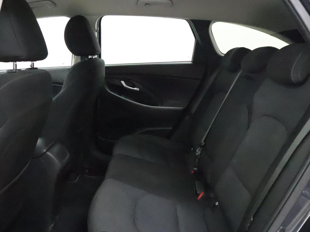 hyundai-i30-sw-2022-gasolina-998cc