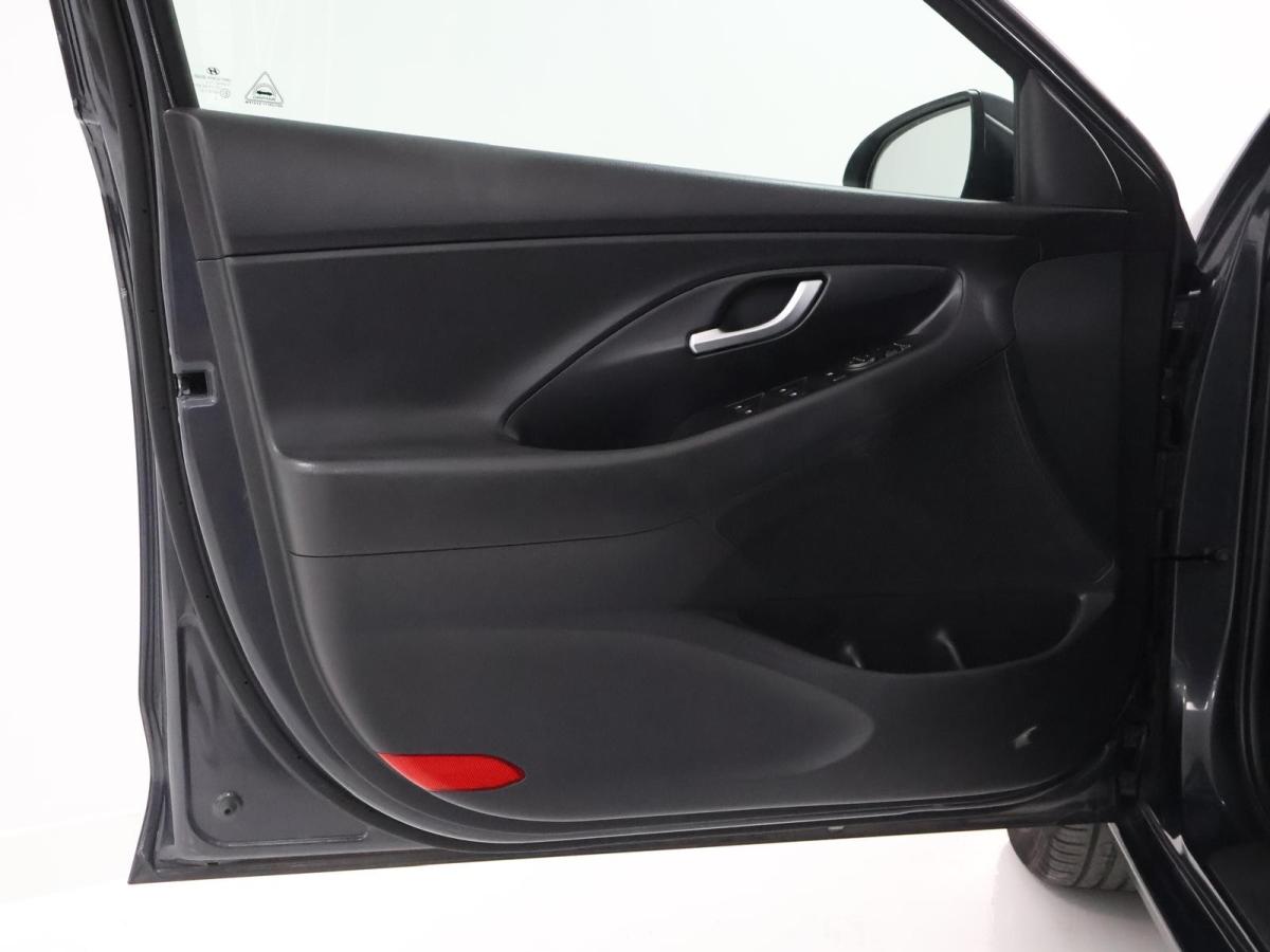 hyundai-i30-sw-2022-gasolina-998cc